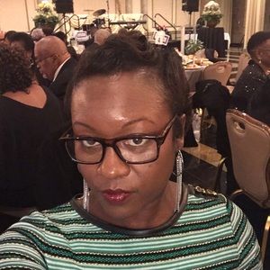 Meet your Posher, Kenika